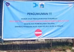 Dinas Perhubungan DKI Jakarta Lakukan Rekayasa Lalu Lintas di Jalan Swadaya Kelurahan Pondok Ranggon, Cipayung, Jakarta Timur